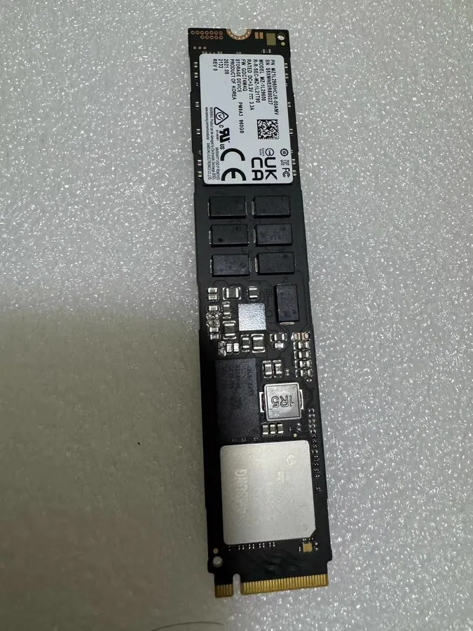SSD-накопитель Samsung PM9A3 M.2 22x110mm 960GB PCIe 4.0 x4 NVMe SSD MZ1L2960HCJ