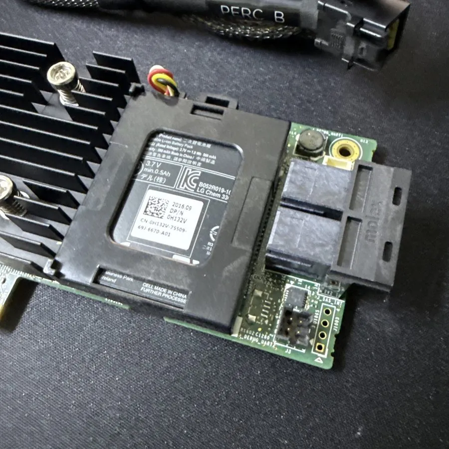 Контроллер DELL 44GNF PERC H730 12Gbps SAS RAID CONTROLLER W/ 37CT1 BATTERY & P9