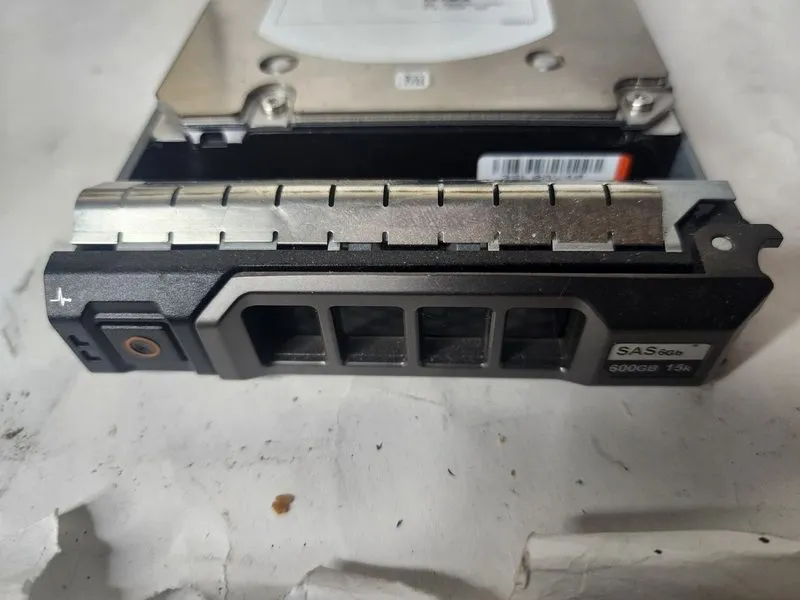 Жёсткий диск Dell W347K 0W347K ST3600057SS 600GB 15K 6G 3.5" SAS HDD HARD DRIVE  — фото лота 3