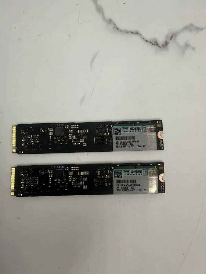 SSD-накопитель Samsung PM9A3 1.92TB M.2 SSD 22110 NVME PCIe 4.0 X4 MZ1L21T9HCLS- — фото лота 1