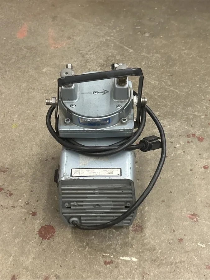 Насос GAST DOA-P104-AA Vacuum Pump 115V 4.2A Diaphragm Pump Industrial — фото лота 1