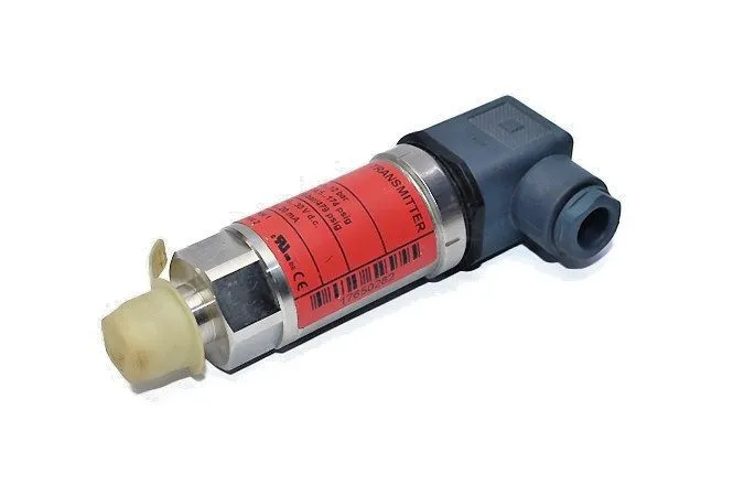 Датчик давления Danfoss 060G2105 pressure transmitter AKS 33