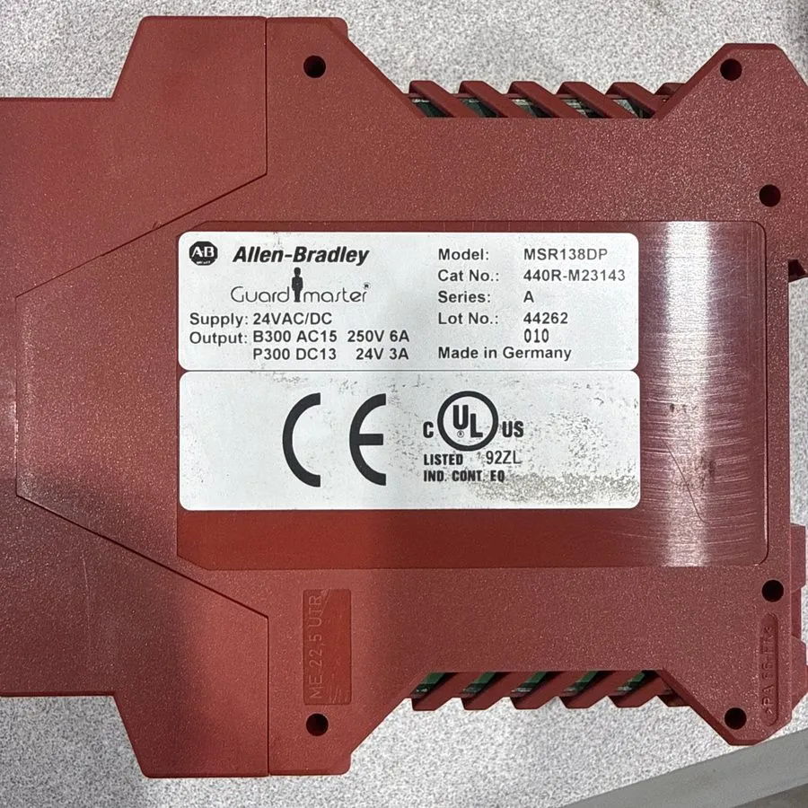 Реле безопасности Allen Bradley Guardmaster 440R-M23145 MSR138DP Series A 115VAC
