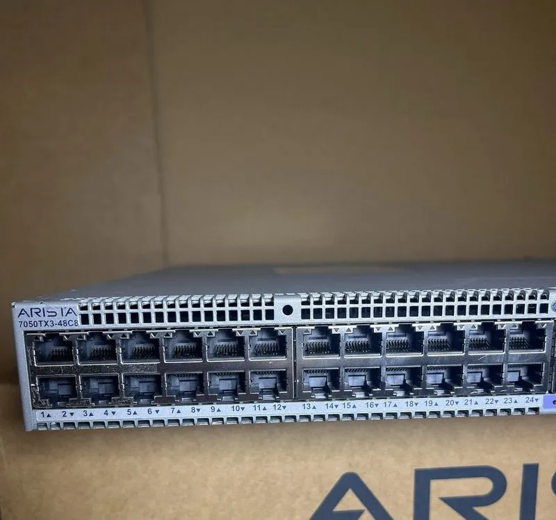 Коммутатор Arista DCS-7050TX3-48C8-R 48x 10G-T &8x QSFP100 Switch R-F Airflow — фото лота 2