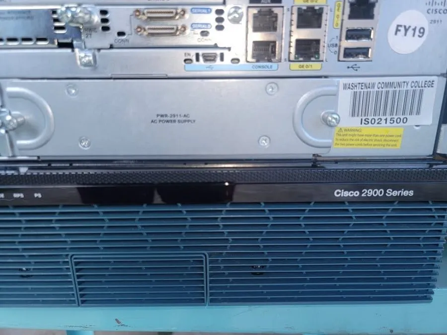 Маршрутизатор Cisco 2900 Series Integrated Service Router CISCO 2911