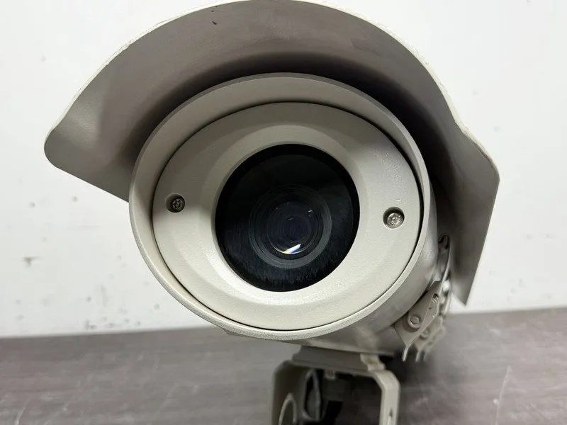 Камера Bosch VKN-5085V10-20 W/ VBN-5085-C21 Outdoor Day/Night Camera V66