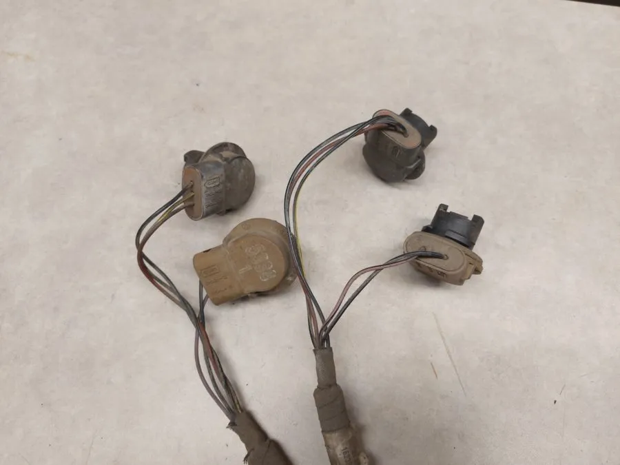 Жгут проводов 1996 Dodge Dakota Rear Tail light Wiring Harness 96 Pigtail wire 5 — фото лота 1