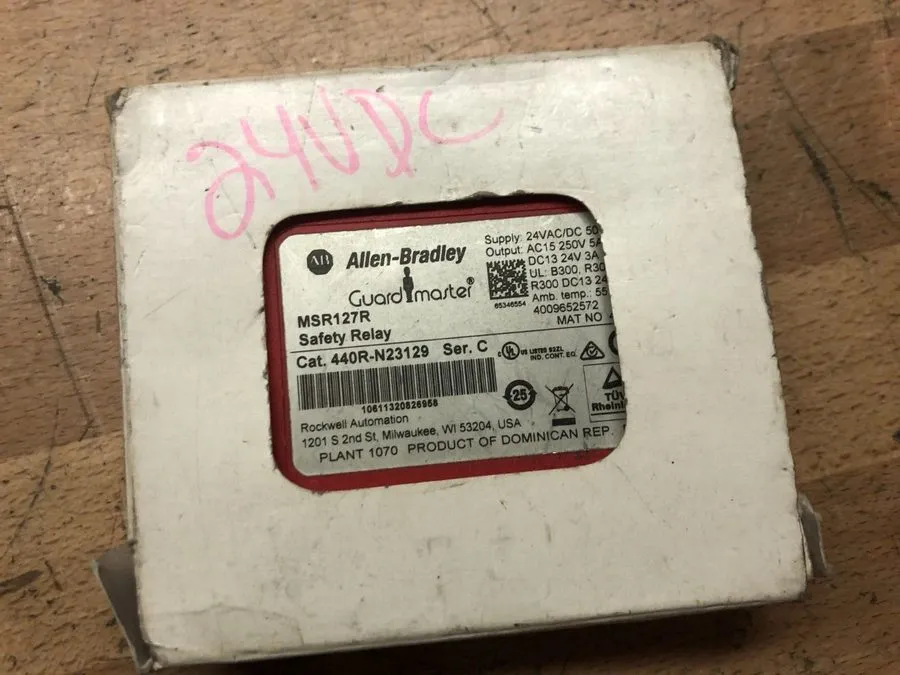Реле безопасности Allen Bradley 440R-N23129 Safety Relay, MSR127RP, 24V AC/DC