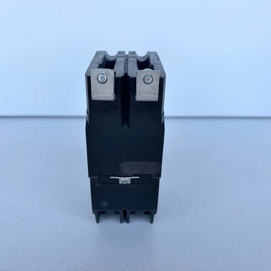 Автоматический выключатель Ge Tey215 Molded Case Circuit Breaker, Tey Series, 15 — фото лота 2