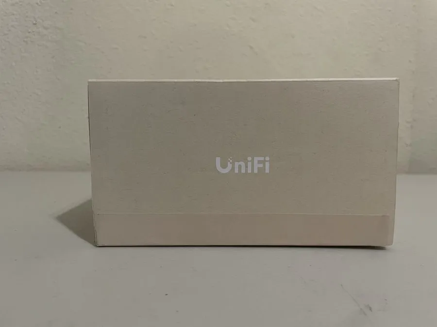 Коммутатор Ubiquiti UniFi USW-Lite-8-PoE 8-Port Gigabit PoE Ethernet Switch — фото лота 1