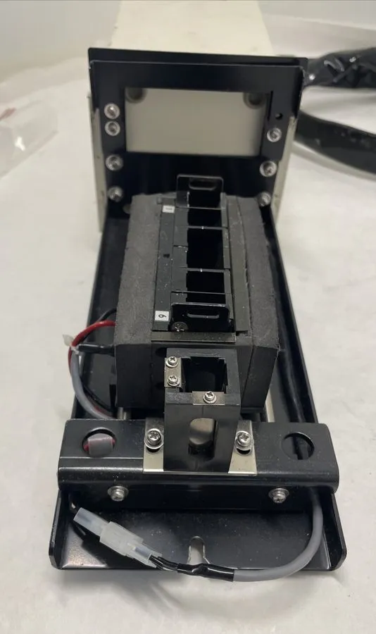 Спектрофотометр Shimadzu Spectrophotometer Cell Positioner CPS-240A — фото лота 2