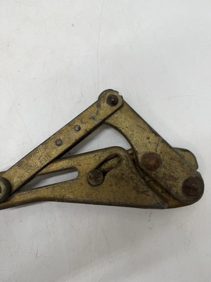 Инструмент ВОЛС KLEIN TOOLS 1613-40 Cable Pulling Jaw Grip,4500 lbMax,0.37in 2DF