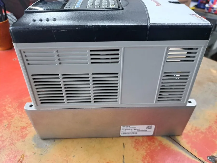 Частотный преобразователь Allen Bradley 20AD5P0A3AYNNC0 PowerFlex 70 3-Phase AC  — фото лота 1