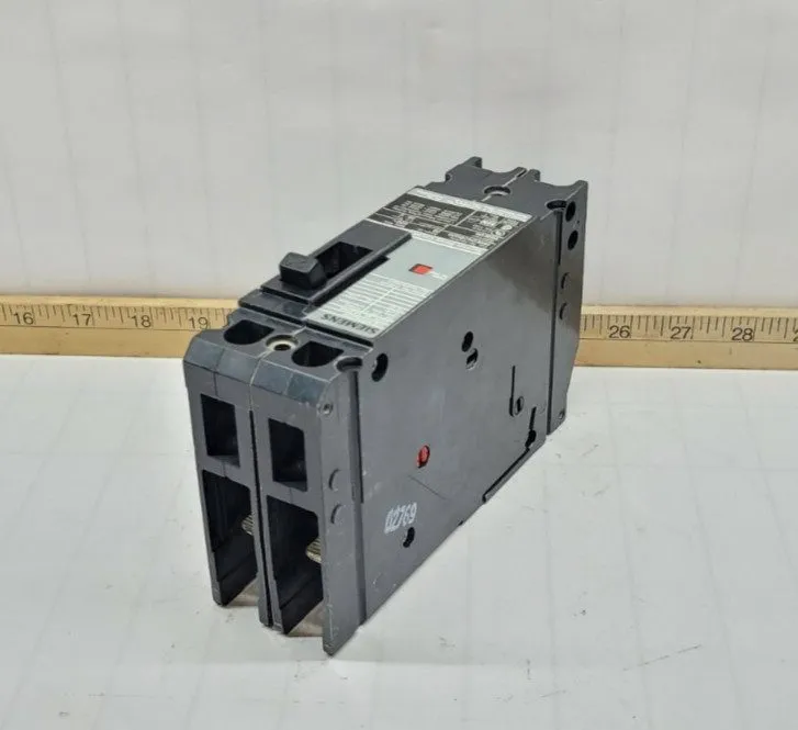 Автоматический выключатель SIEMENS SENTRON SERIES 20 AMP CIRCUIT BREAKER 2P 600  — фото лота 2