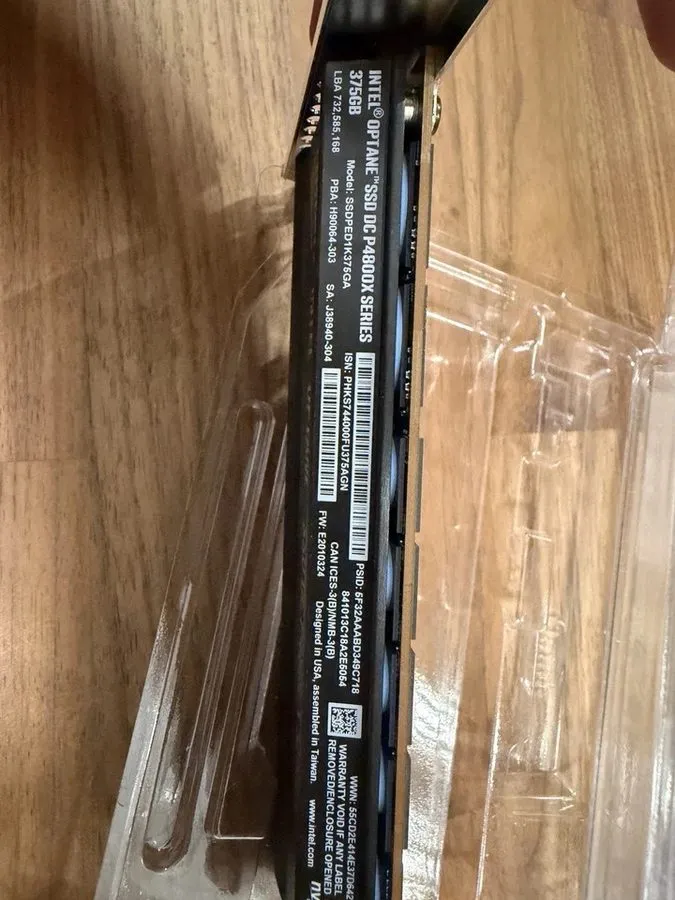 SSD-накопитель Intel Optane DC P4800X Series 375GB PCIe NVMe Solid State Drive S