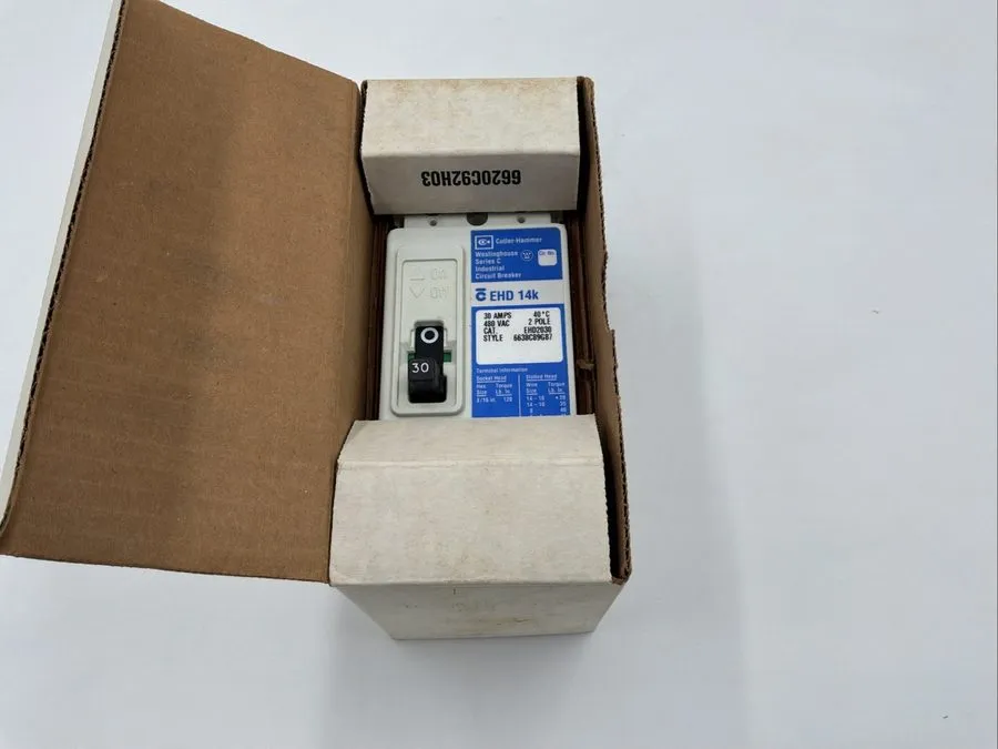 Автоматический выключатель Eaton Cutler Hammer EHD 2 pole 30 amp 480v EHD2030 Ci