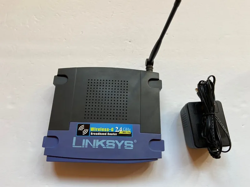 Маршрутизатор Linksys Wireless Router WRK54G Broadband 2.4GHz Cisco With 4-Port 