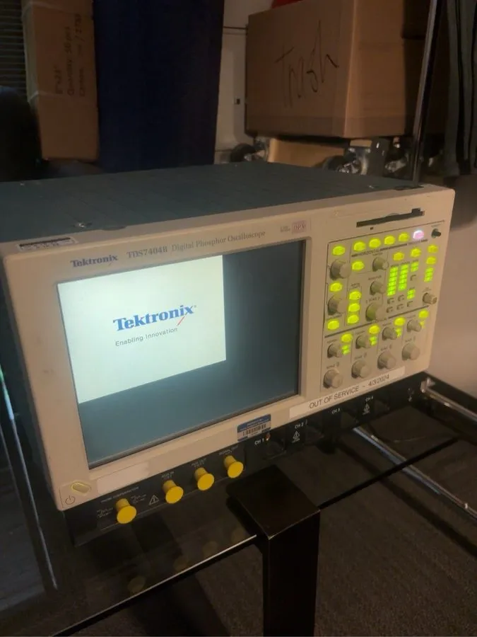 Осциллограф Tektronix TDS7404B Oscilloscope,4GHz,20GS/s,4CH