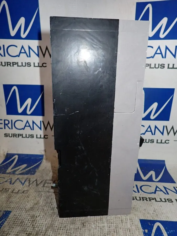 Автоматический выключатель Siemens Sentron 200 Amp Circuit Breaker 3 Pole 600 VA