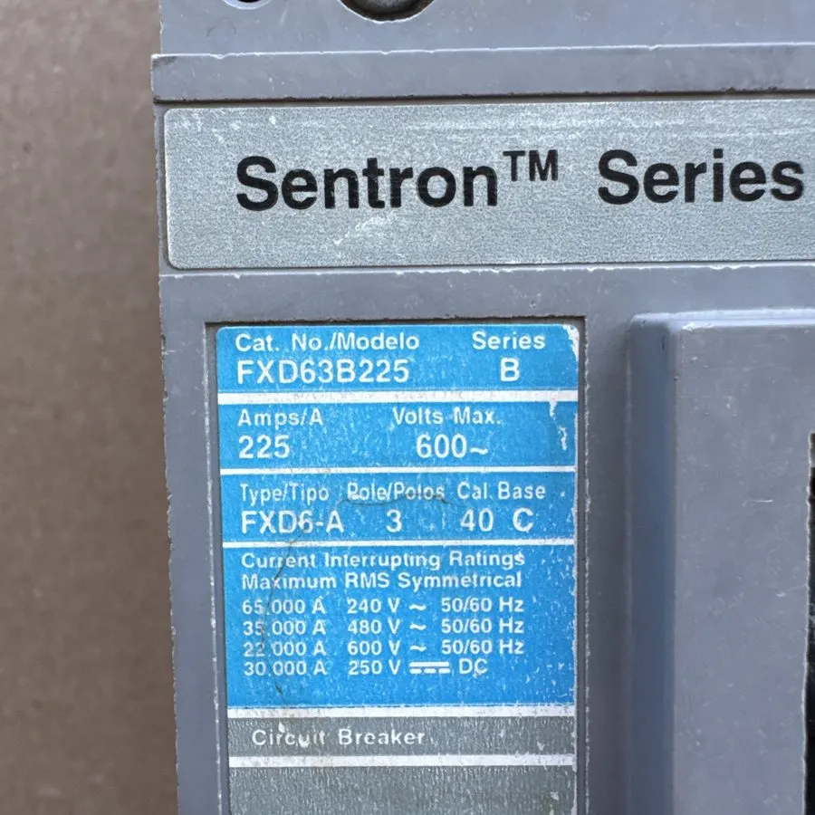 Автоматический выключатель I-T-E Siemens Sentron FXD63B225 225A 3 Pole 600VAC Ci