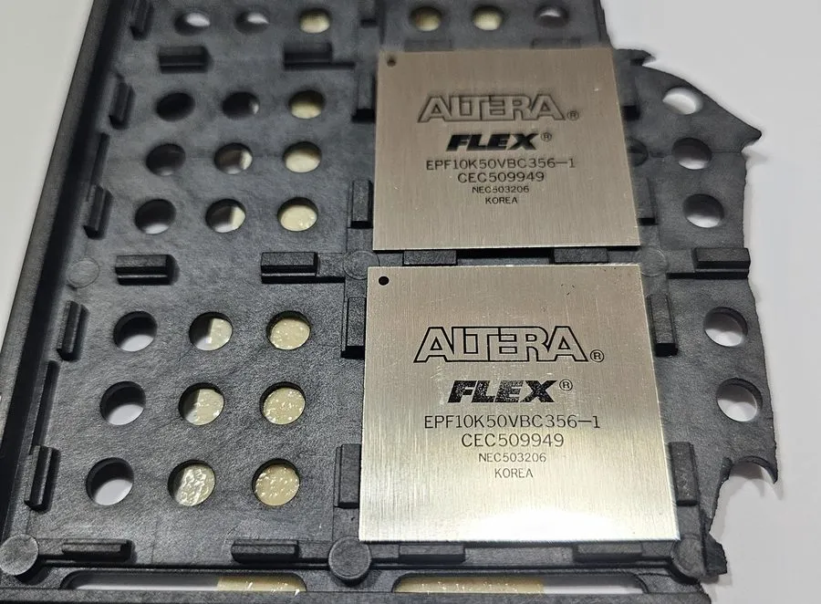 Микросхема ПЛИС Altera FLEX EPF10K50VBC356-1 FPGA — фото лота 1