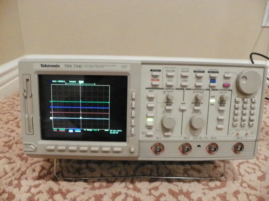 Осциллограф Tektronix TDS754C Opt. 2M, Digital Phosphor Oscilloscope 500MHz, 4-C