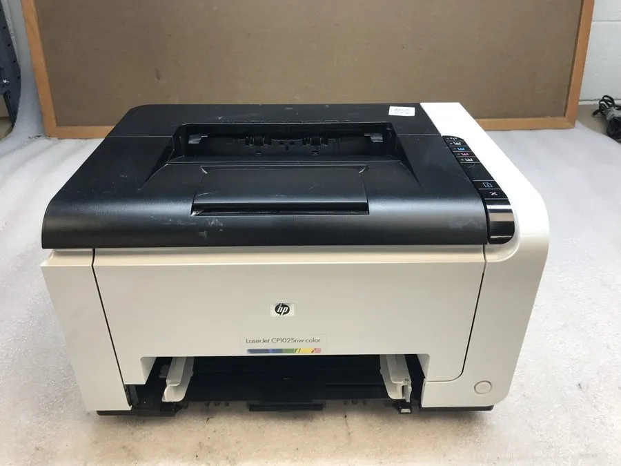 Лазерный принтер HP LaserJet Pro CP1025NW COLOR Laser Printer and Works Great