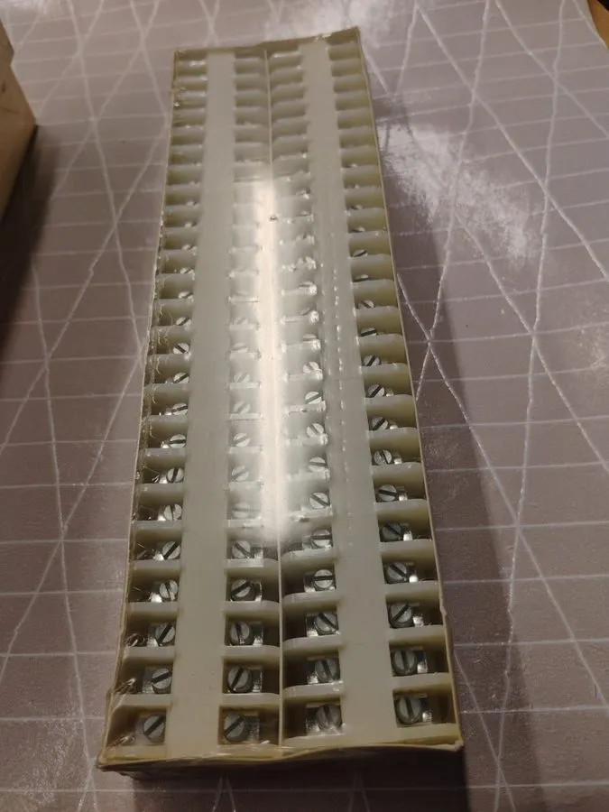 Клеммная колодка Allen Bradley 1492-F1, 1492 Terminal Blocks — фото лота 1