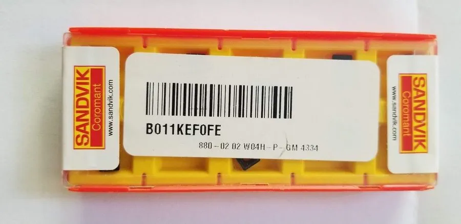 Режущий инструмент SANDVIK 880-02 02 W04H-P-GM 4324 CoroDrill 880 insert