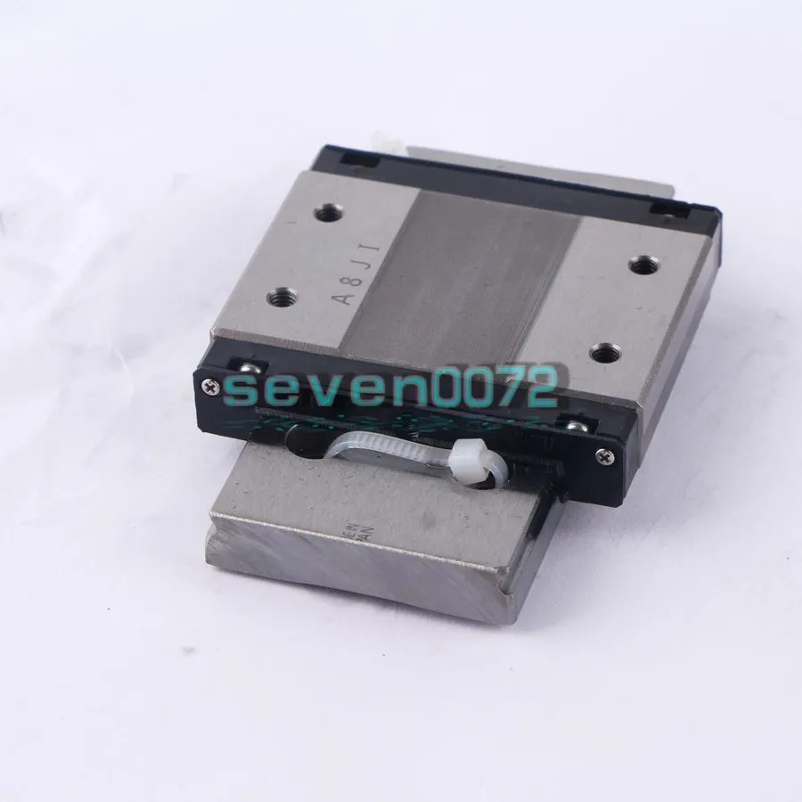 Линейная направляющая Linear Guide Slider RSR15WVMUU