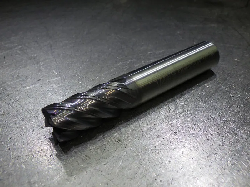 Режущий инструмент YG-1 1/2" 5 Flute Carbide CR Endmill 1/2" Shank .060" R EH999
