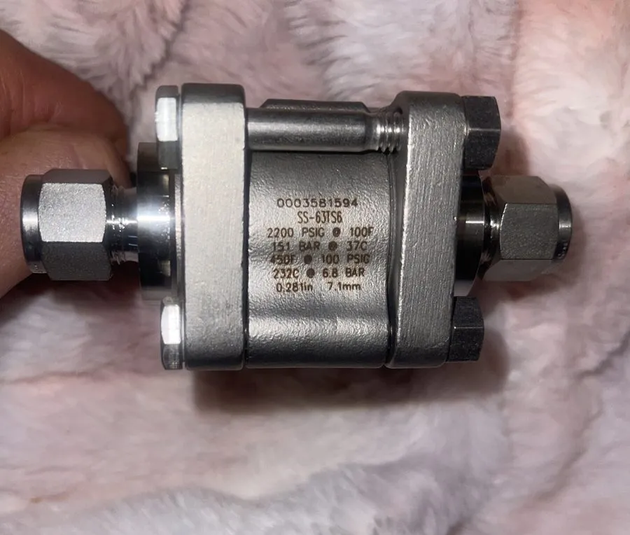 Клапан Swagelok SS-63TS6 Stainless Steel 3-Piece 60 Series Ball Valve FNSP — фото лота 2