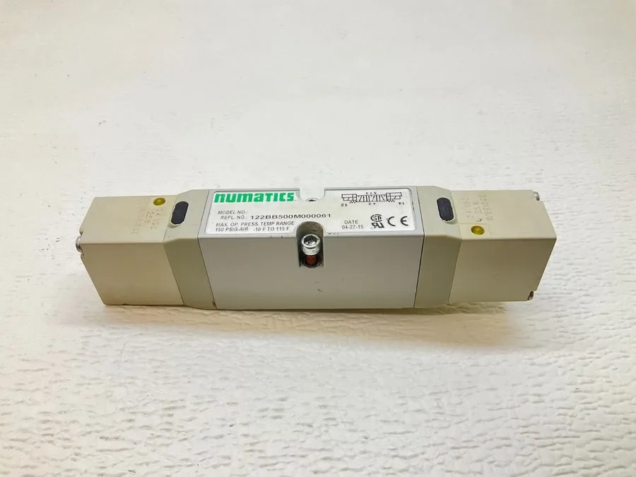 Электромагнитный клапан Numatics 122BB500M000061 24VDC Pneumatic Solenoid Direct