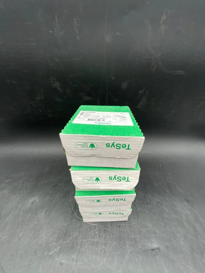 Контактор 1pc x SCHNEIDER ELECTRIC LC1D38BD TESYS 035967 CONTACTOR