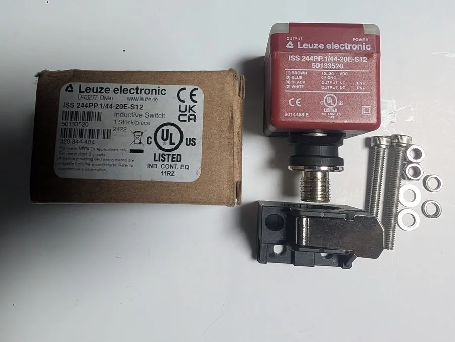 Индуктивный датчик Leuze electronic ISS 244PP.1/44-20E-S12 Inductive DC Sensor — фото лота 1
