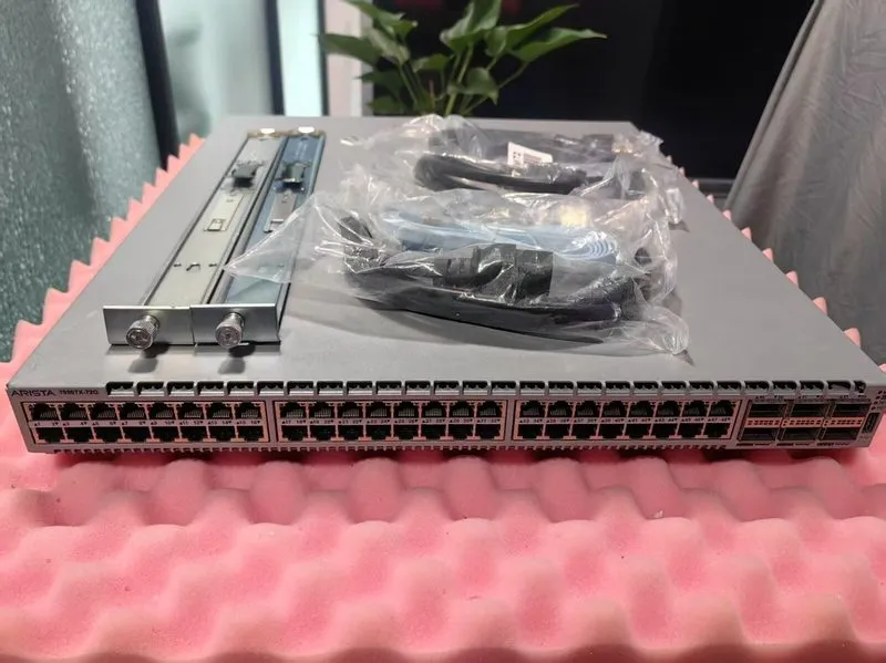 Коммутатор Arista DCS-7050SX-72Q-F 48xSFP+ 6x40GbE QSFP+ switch — фото лота 2