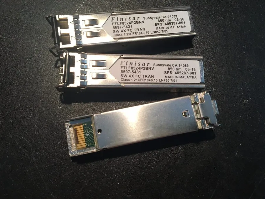 Трансивер Finisar FTLF8524P2BNV SFP SX 4GB 850nm 500m LC MMF Transceiver