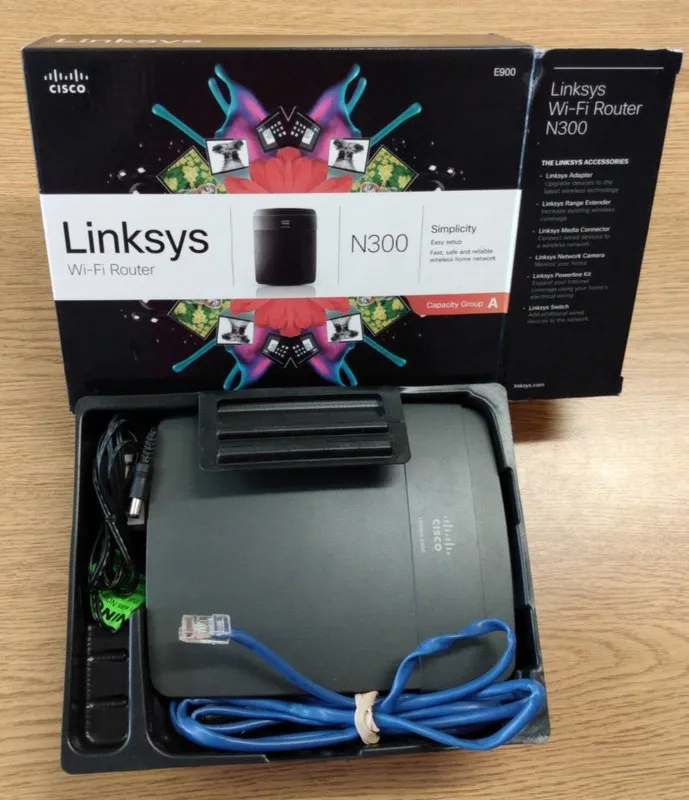 Маршрутизатор Linksys N300 Simplicity WiFi Router Model E900-NP w/Adaptor Driver