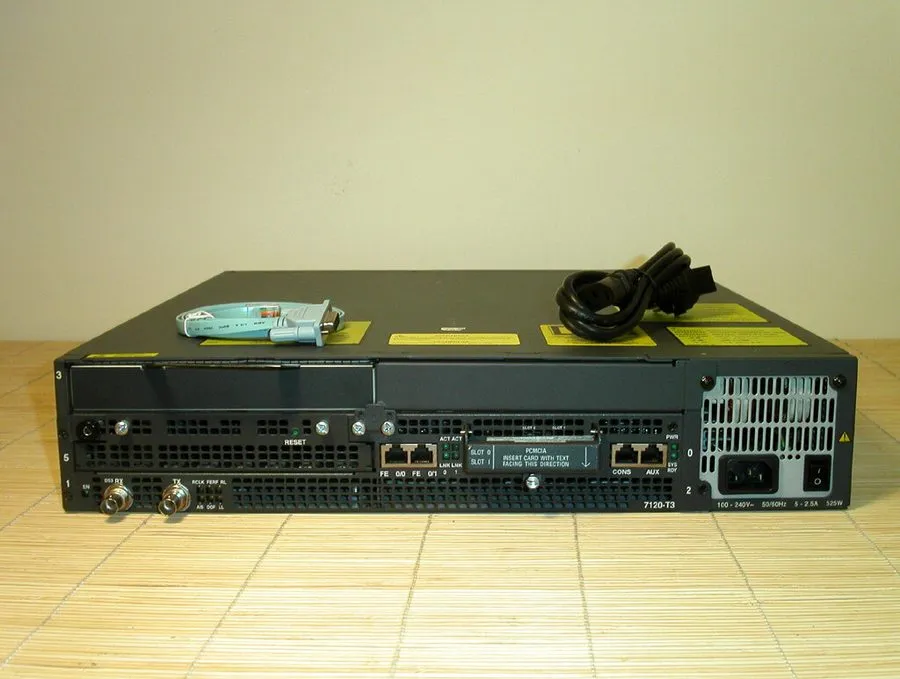 Маршрутизатор Cisco Systems 7100 Series 7120-T3 Universal Integrated VPN Router 