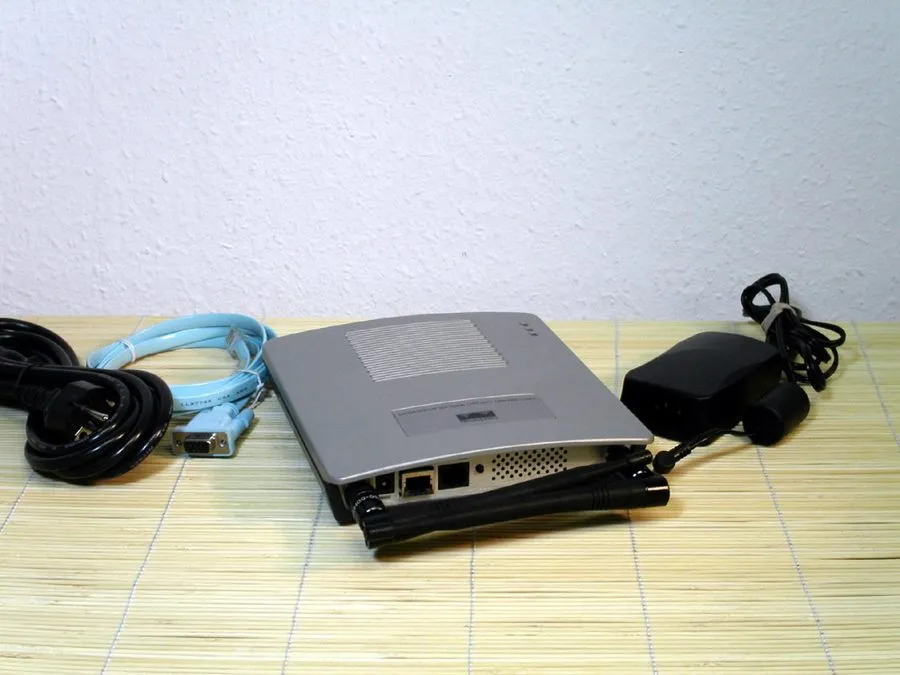 Точка доступа Wi-Fi Cisco AIR-AP1230B-E-K9 1230 WiFi 1200 Wireless Access Point