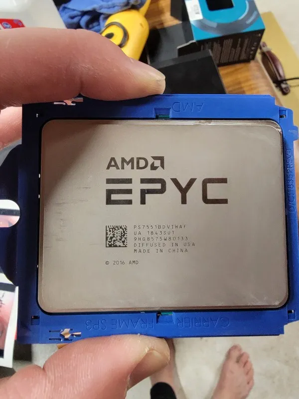 Процессор AMD EPYC 7551 PS7551BDVIHAF 2.0GHz 32-Cores Socket SP3 64MB CPU Proces