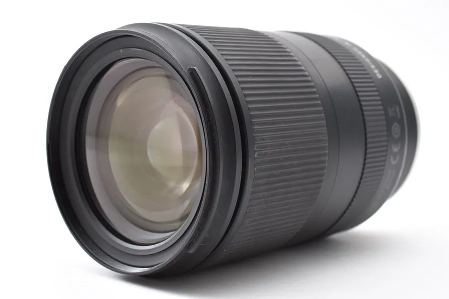 Объектив Sony a7CII Mirrorless Camera w/ TAMRON 28-200mm F2.8-5.6 Lens From JAPA