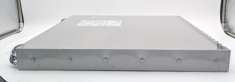 Фото лота DCS-7060SX2-48YC6-R от продавца №87739