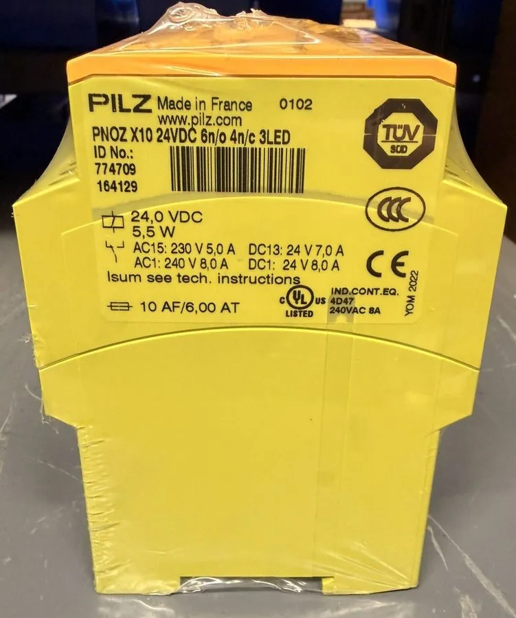 Реле безопасности Pilz PNOZ X10 24VDC Safety Relay 2494