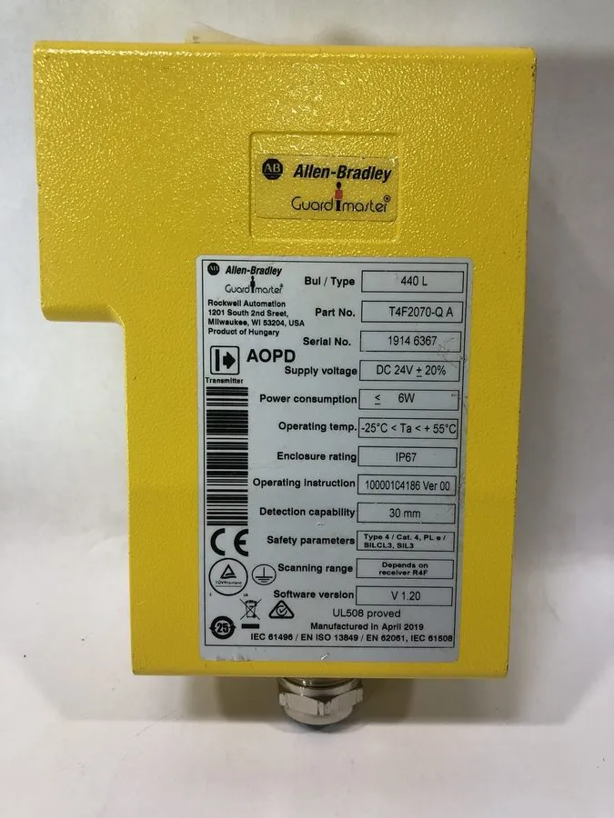 Реле безопасности Allen-Bradley 440L-T4F2070-Q Guardmaster Safety Single Beam Tr — фото лота 1
