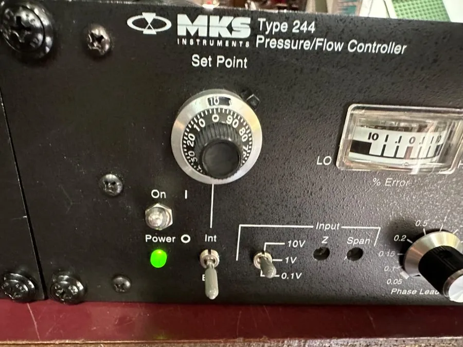 Контроллер AS IS POWERS ON MKS 244E-1-VPO Pressure Flow Controller Type 244 — фото лота 1