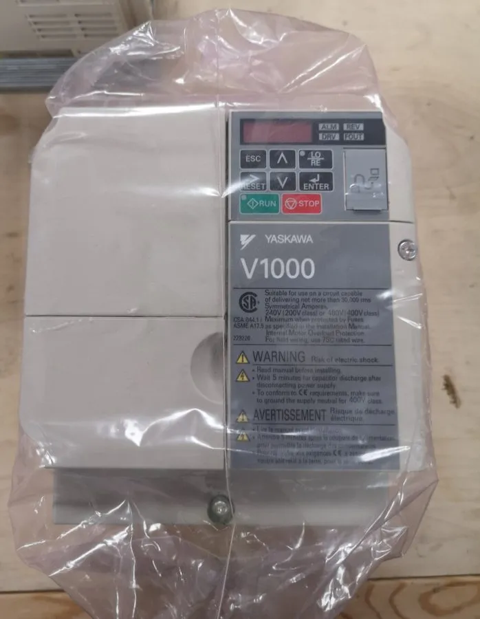 Частотный преобразователь Yaskawa CIMR-VU4A0011FAA, V1000 7.5HP 3-Phase 380-480V