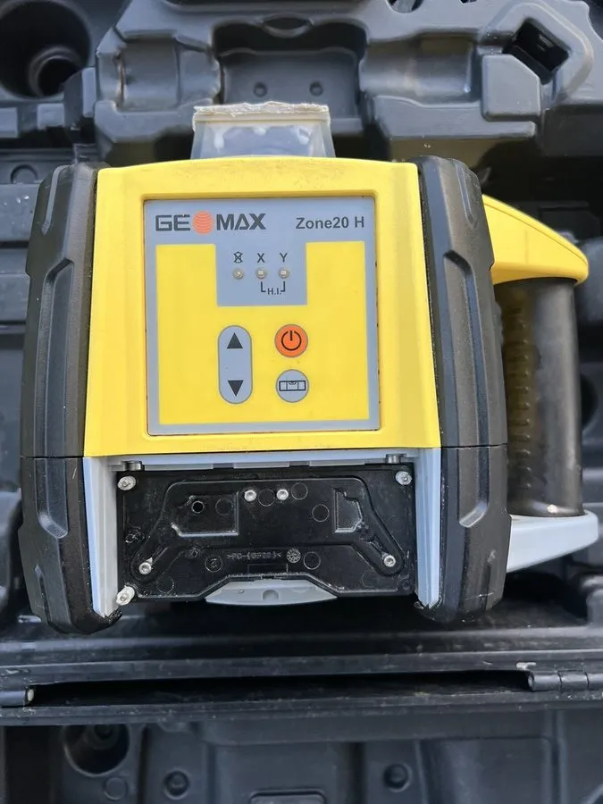 Геодезический прибор GEOMAX Zone20 H Self-leveling Rotary Grade Laser & ZRP105 D