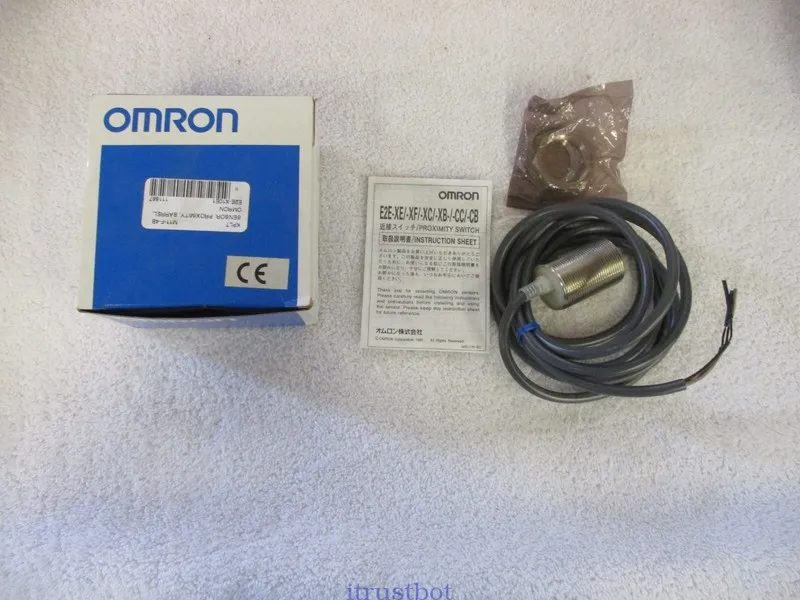 Датчик приближения Omron E2E-X10E1 23X0 12-24VDC Proximity Sensor