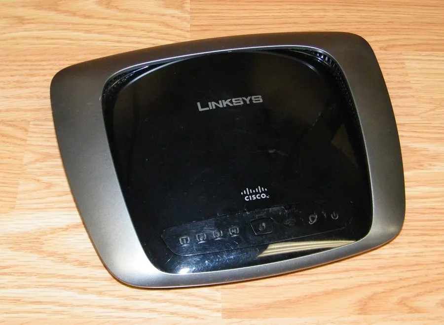 Маршрутизатор Genuine Linksys Cisco (WRT310N) Wireless-N GB Router w/ AC Power C